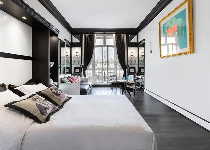 Apartament Signature Balcony Elysees Paryż